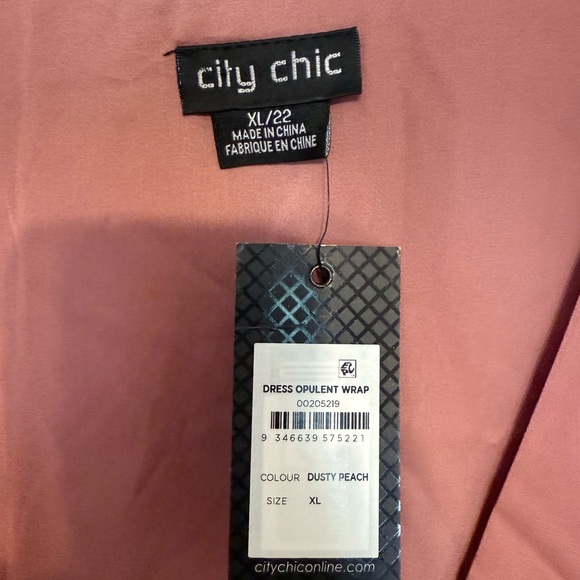 Brand New City Chic Dusty Peach Opulent Wrap Dress - Size 22 - Picture 10 of 11